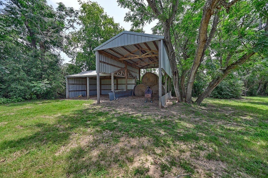 14.74 acres in Austin County - photo 14