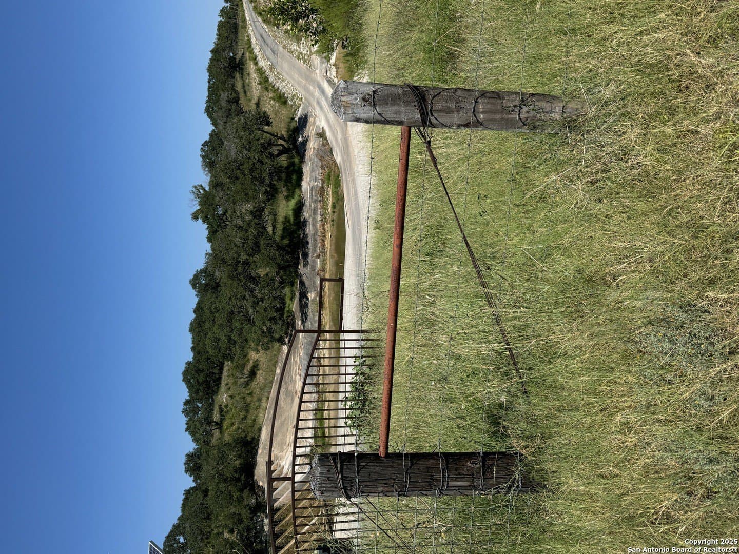 50.01 acres in Blanco County - photo 5