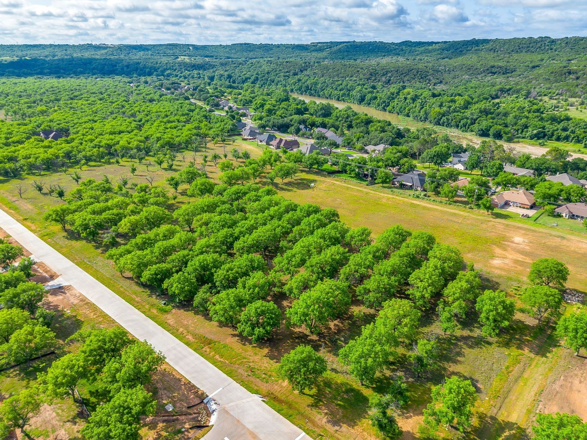 1.11 acres in Hood County gallery image 4