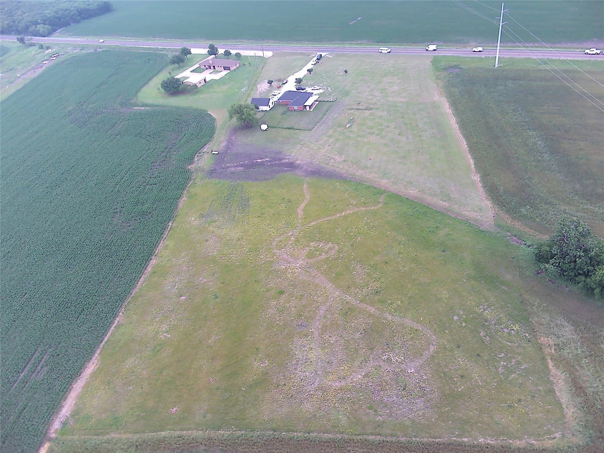 4 acres in Ellis County gallery image 2