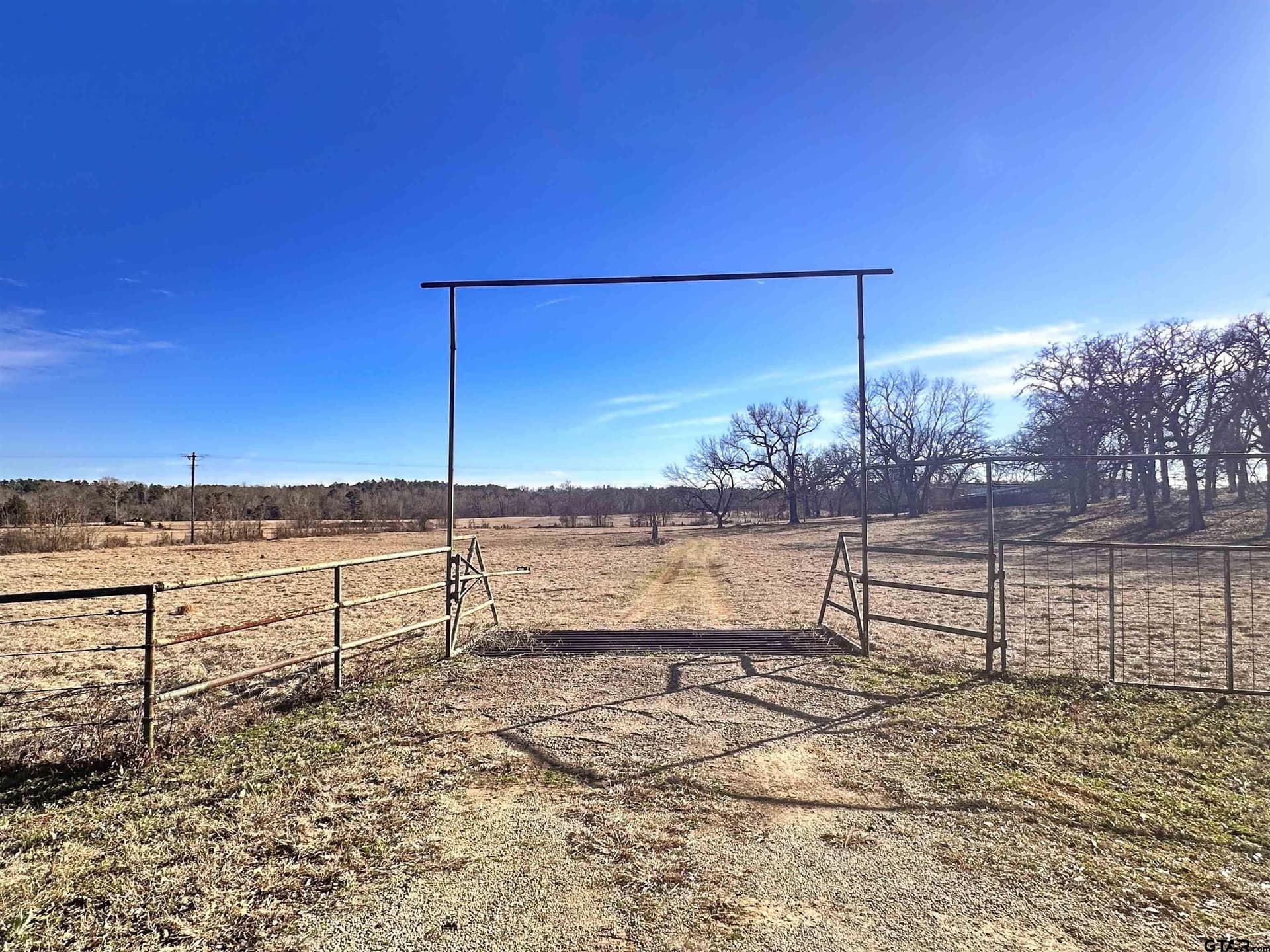 16.7 acres in Henderson County