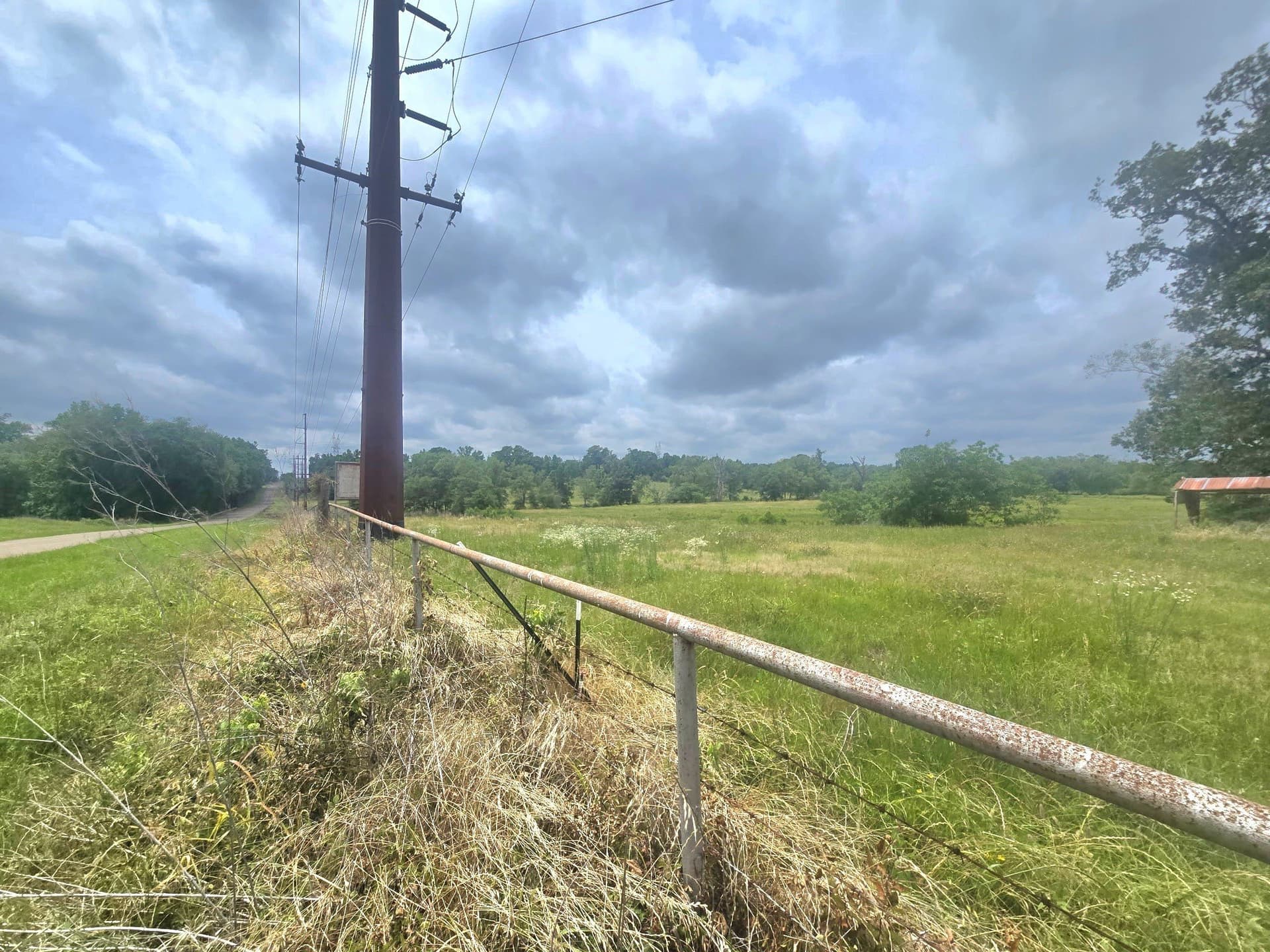 65 acres in Smith County featured view