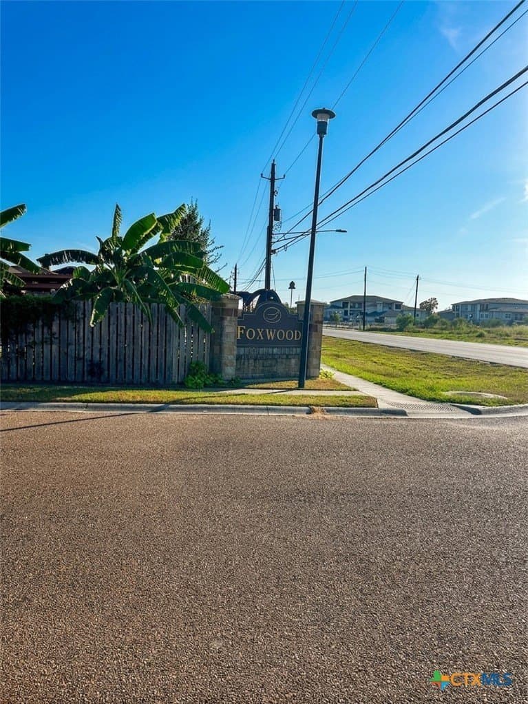 0.25 acres in Victoria County - photo 4