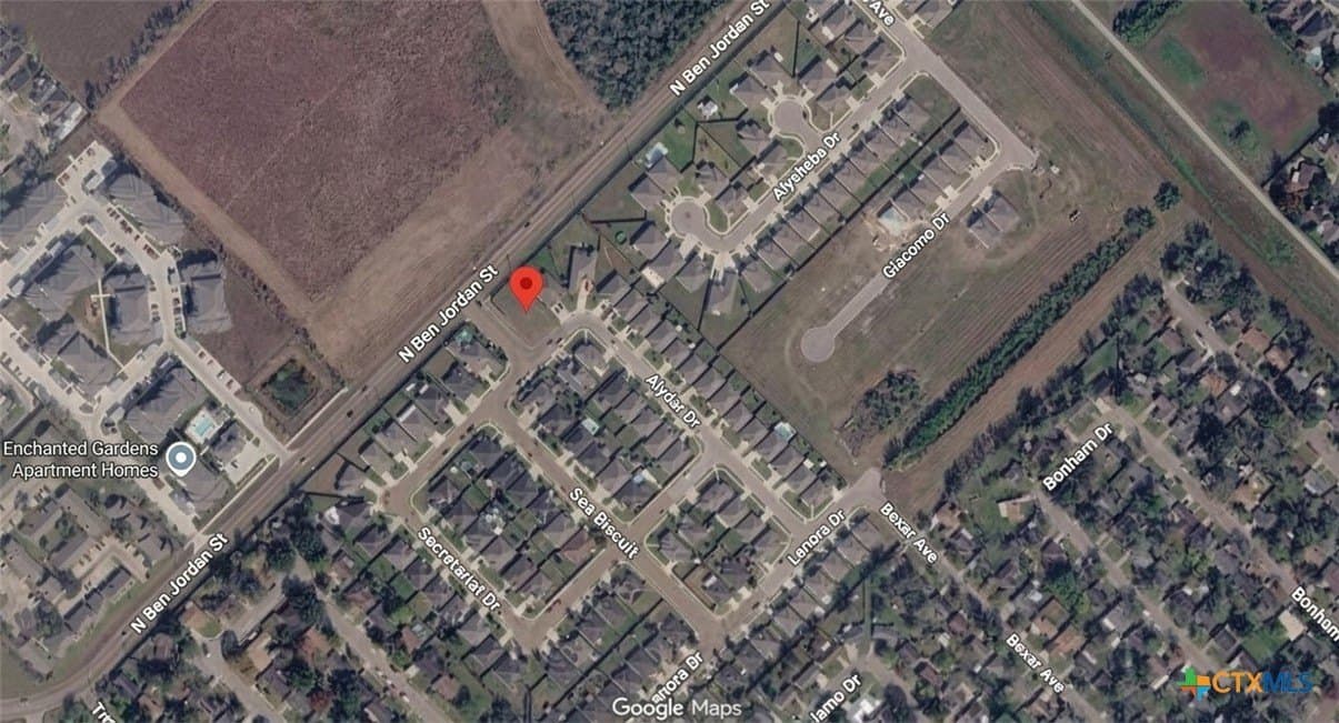 0.25 acres in Victoria County - photo 5