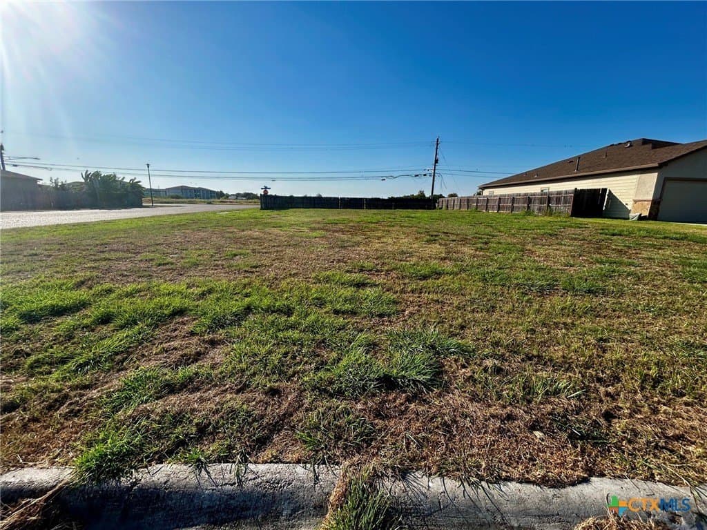 0.25 acres in Victoria County