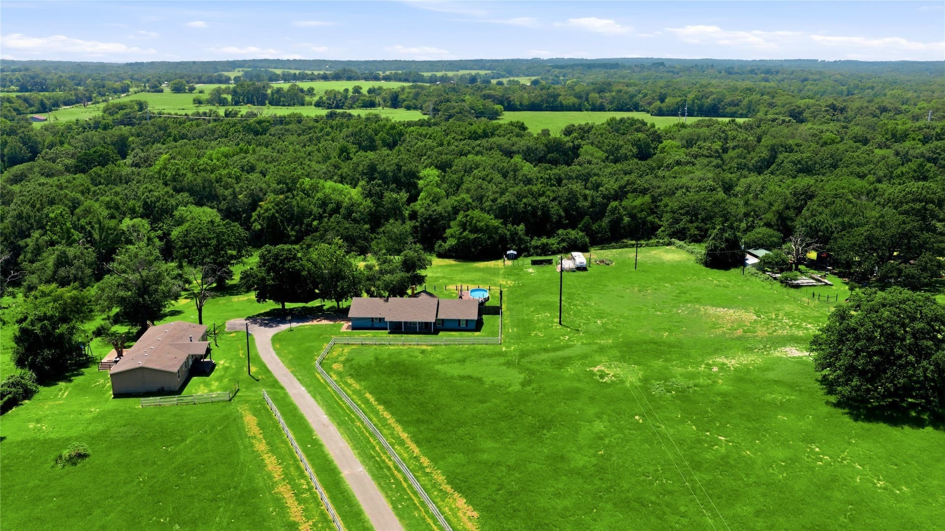 13.48 acres in Henderson County