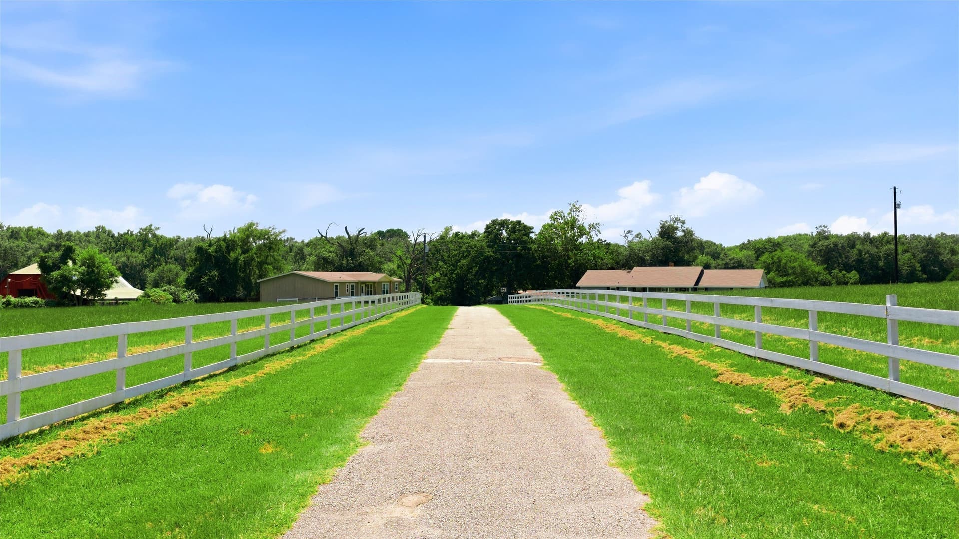 13.48 acres in Henderson County - photo 2