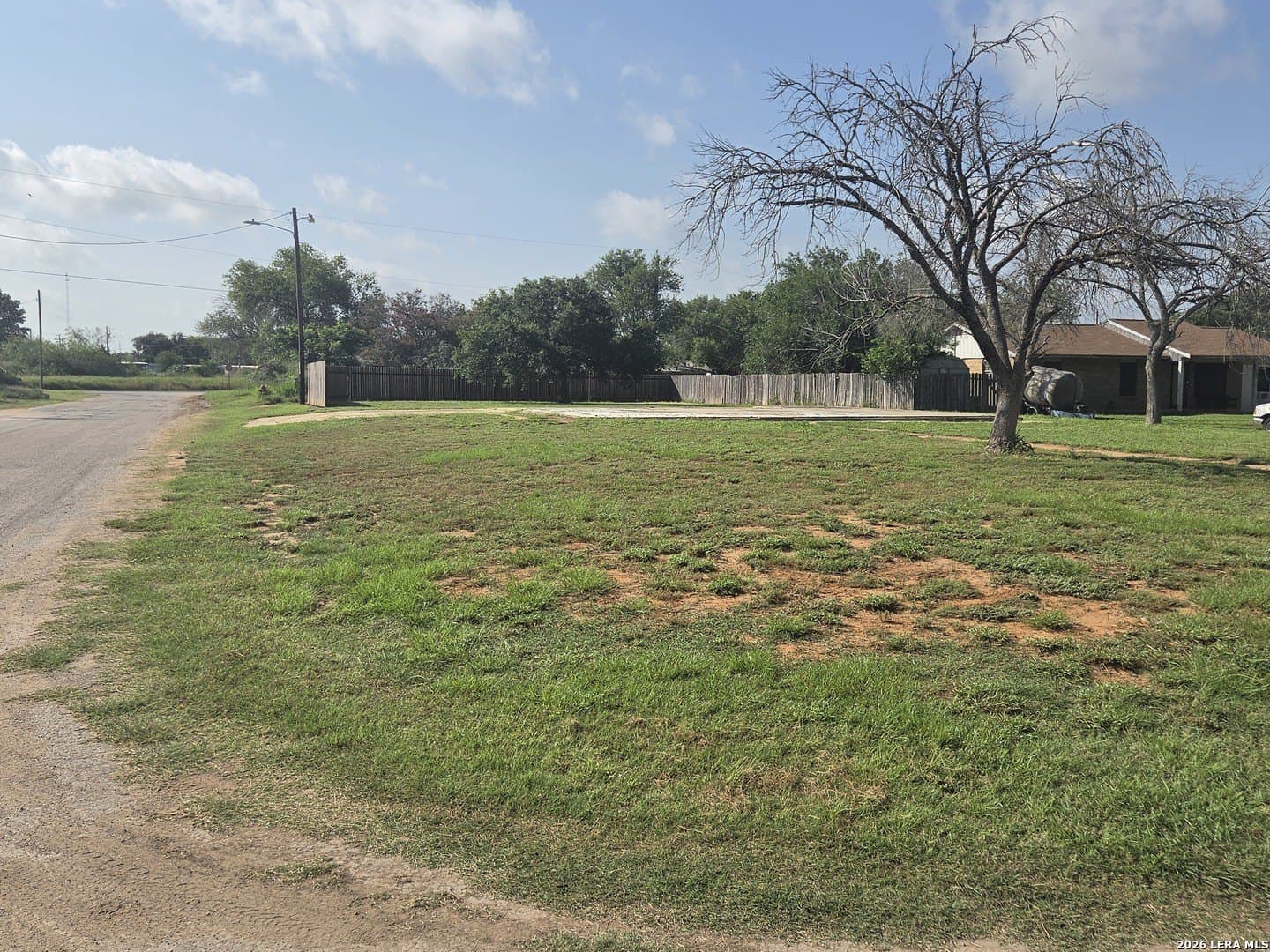 0.37 acres in Frio County - photo 5