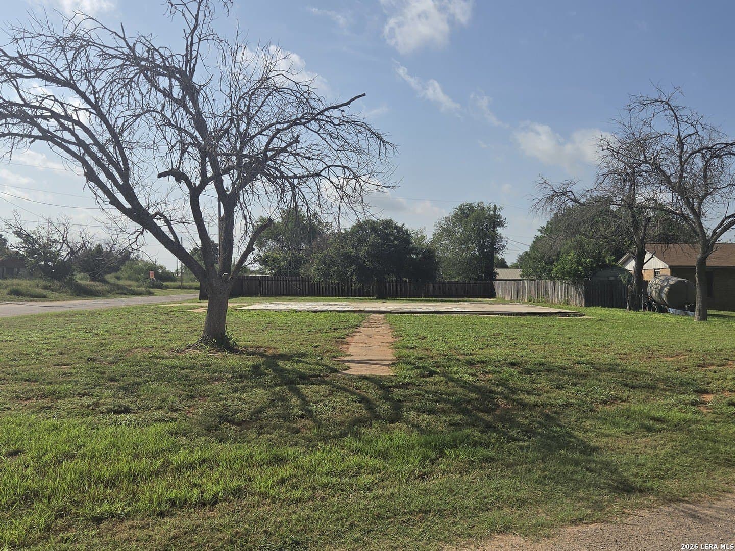 0.37 acres in Frio County - photo 3