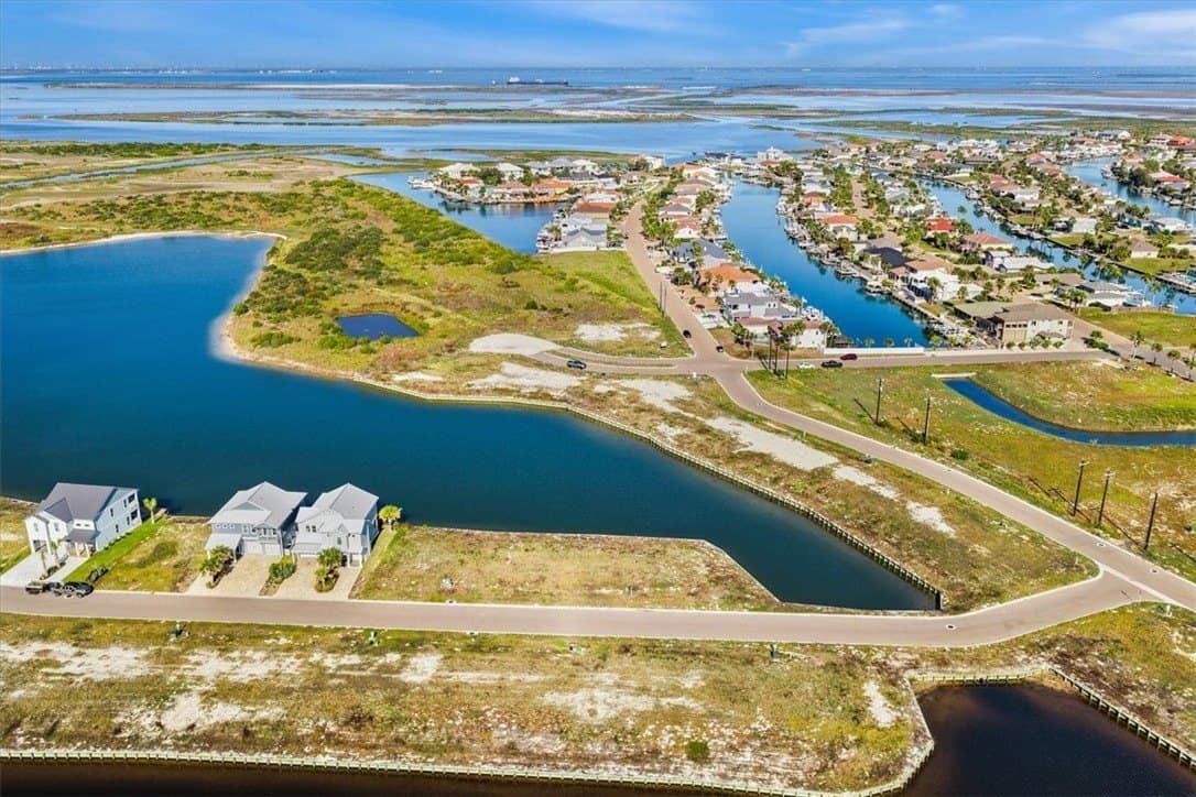 0.13 acres in Nueces County - photo 8