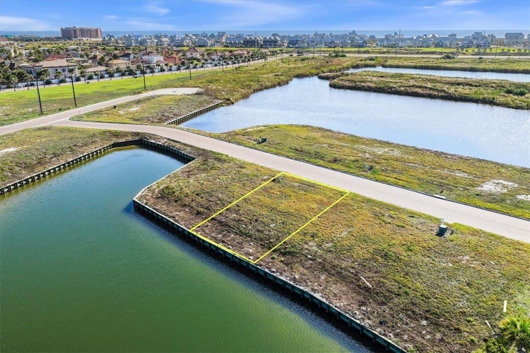 0.13 acres in Nueces County - photo 14