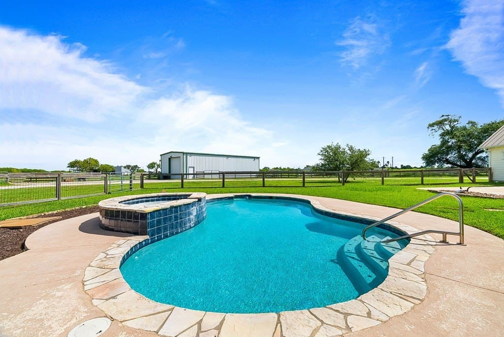 12.92 acres in Texas County - photo 4