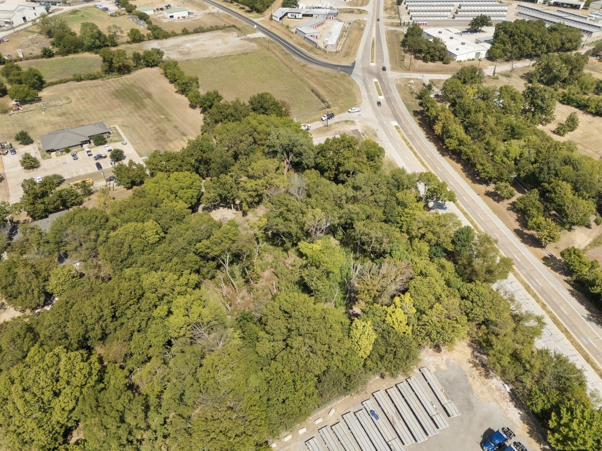 1.99 acres in Ellis County - photo 9