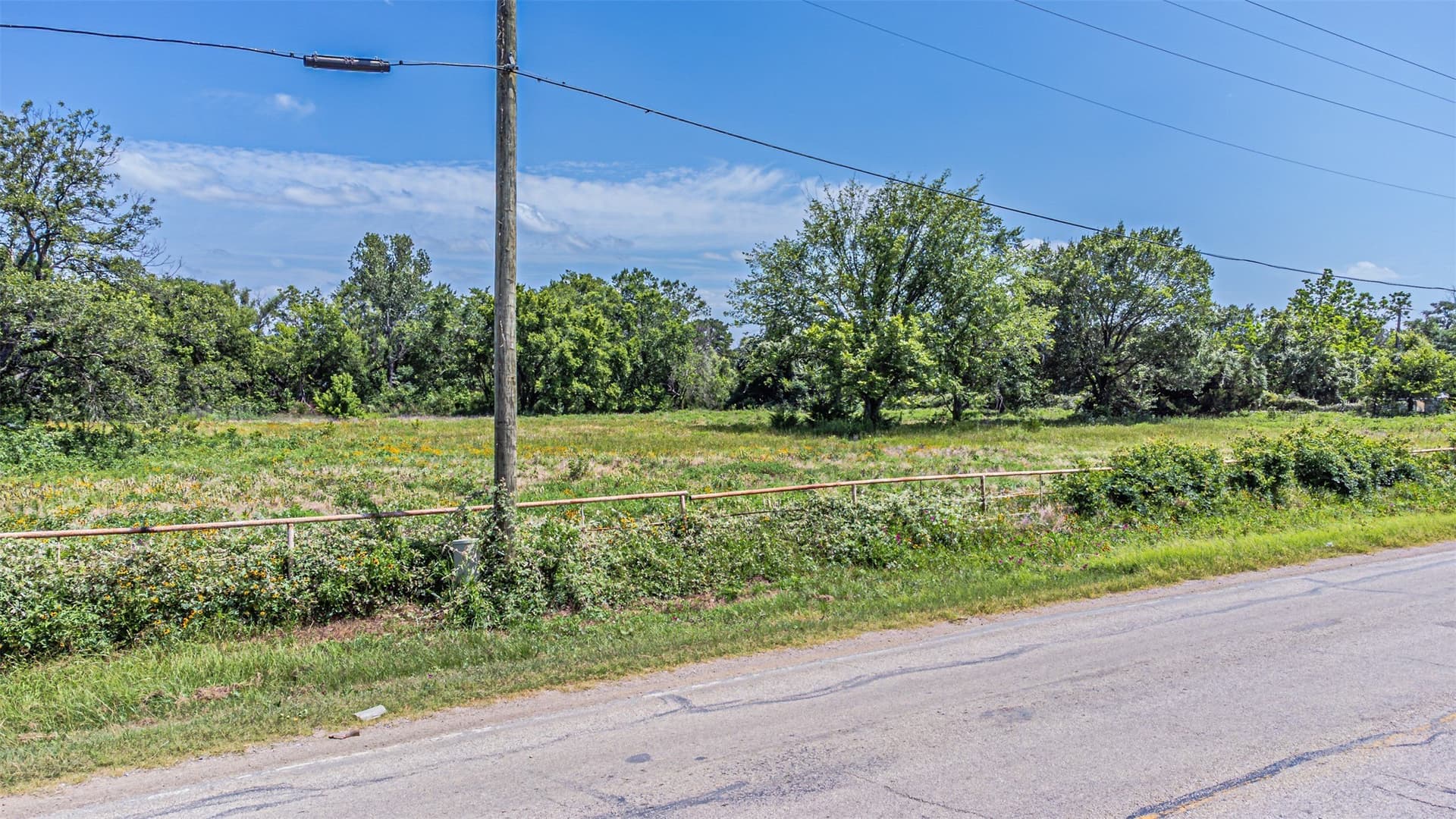 2.48 acres in Dallas County