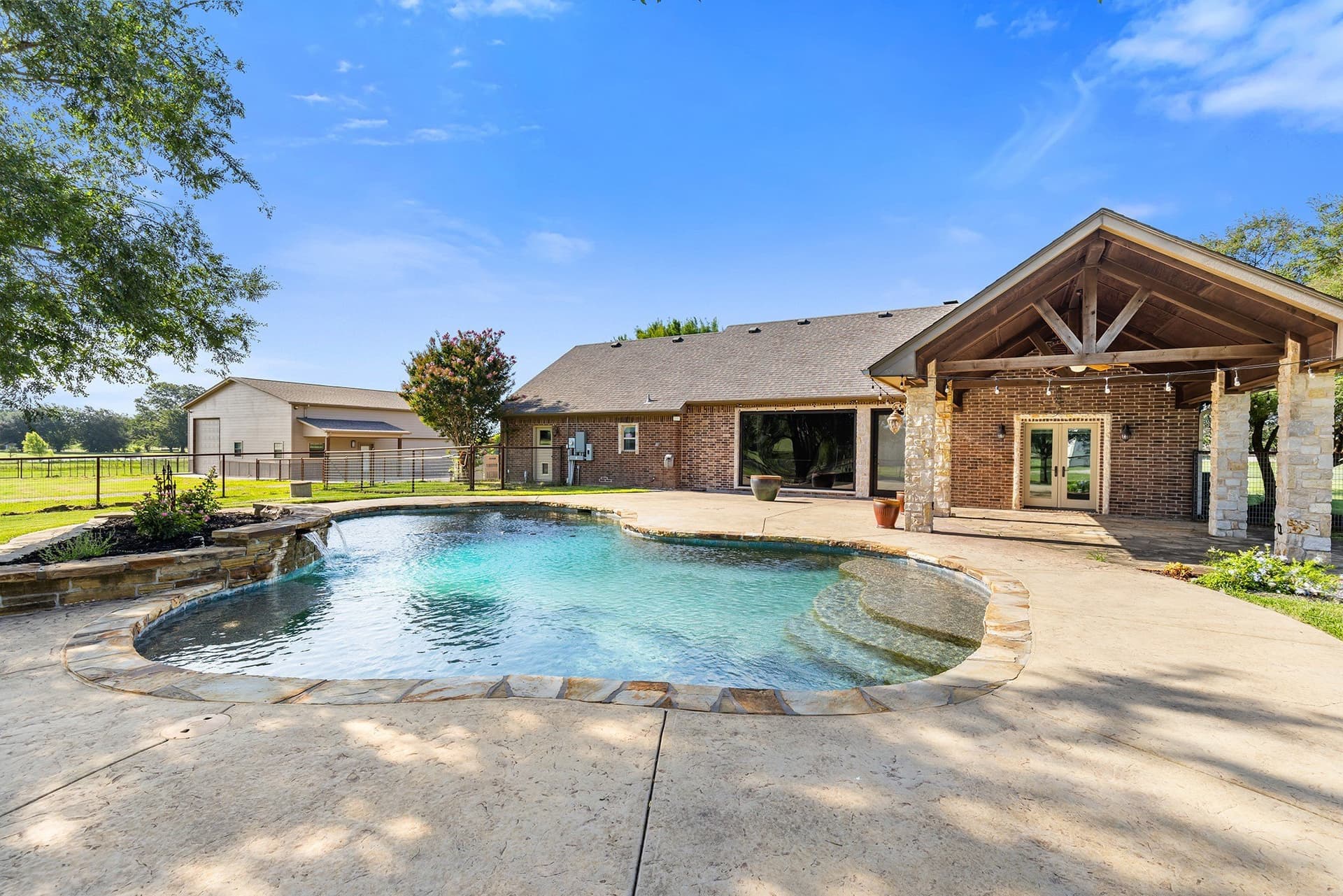 10 acres in Parker County - photo 2