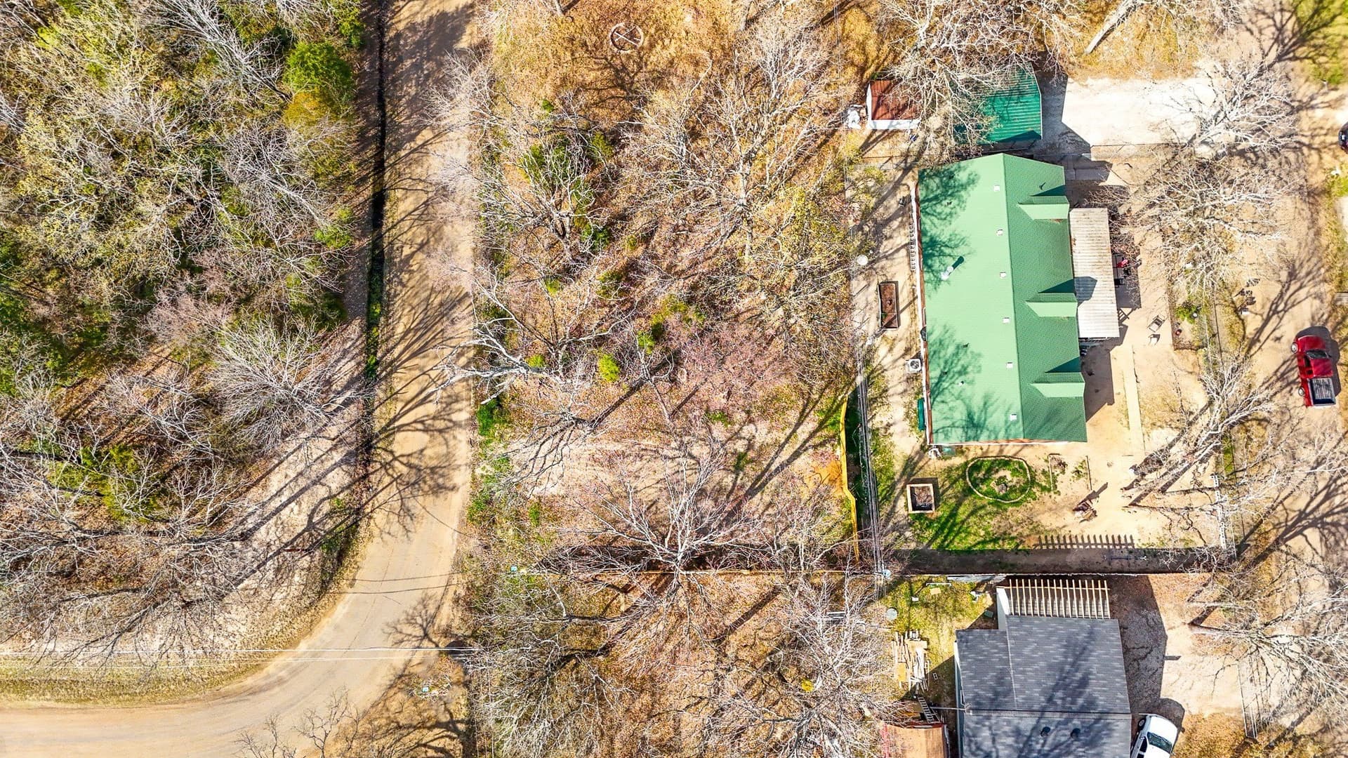 0.08 acres in Henderson County - photo 4