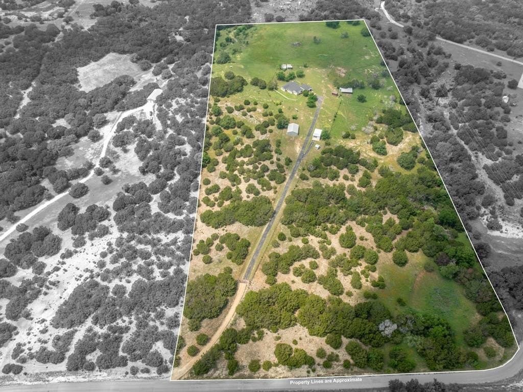 21 acres in Bosque County gallery image 3