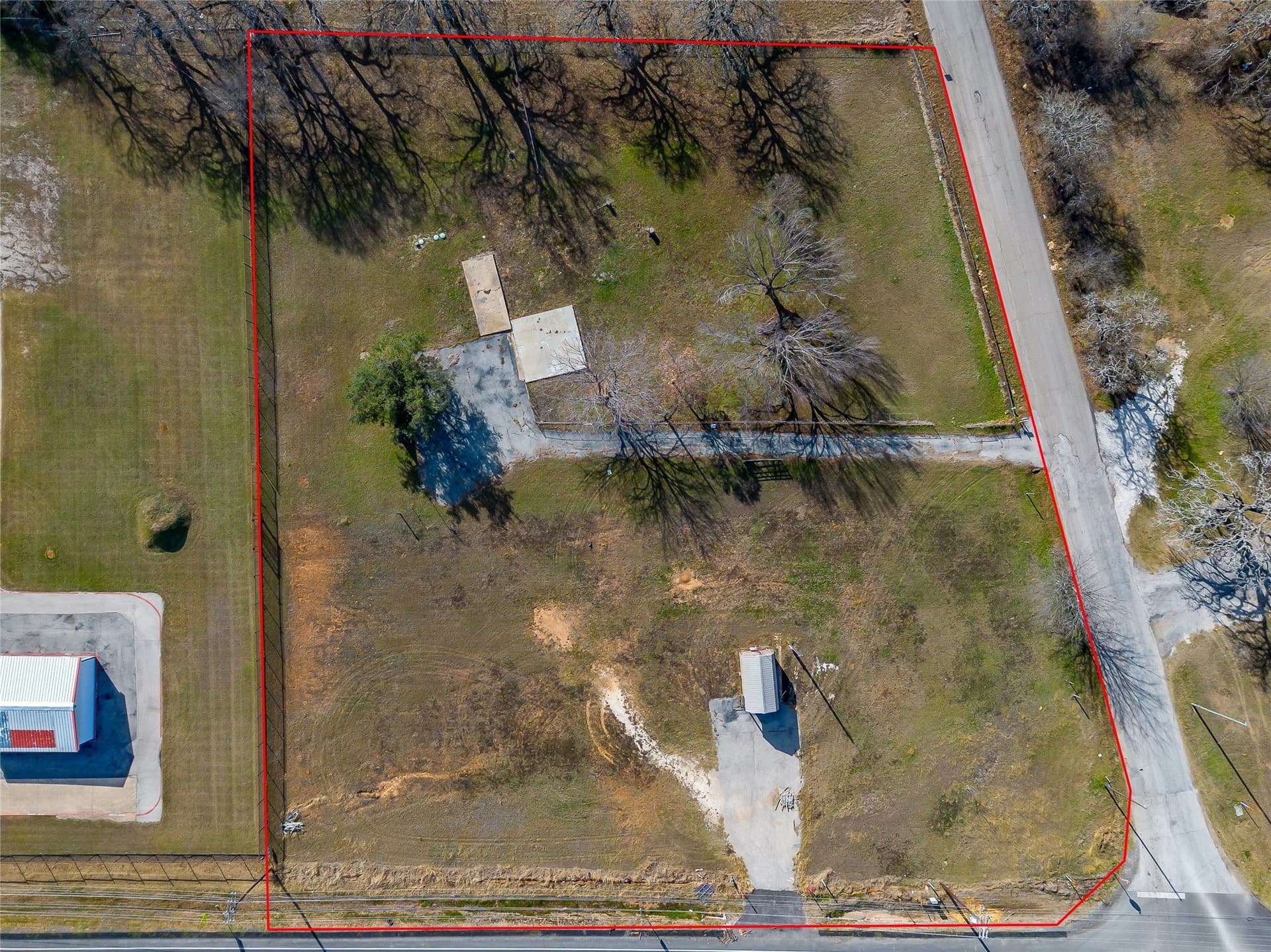 1.97 acres in Johnson County gallery image 3