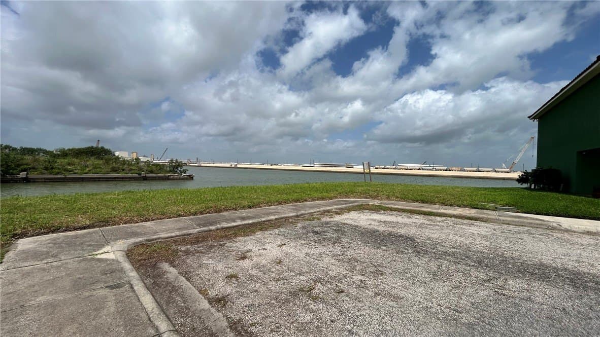 0.16 acres in Nueces County - photo 10