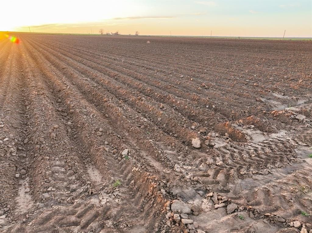 159 acres in Knox County featured view