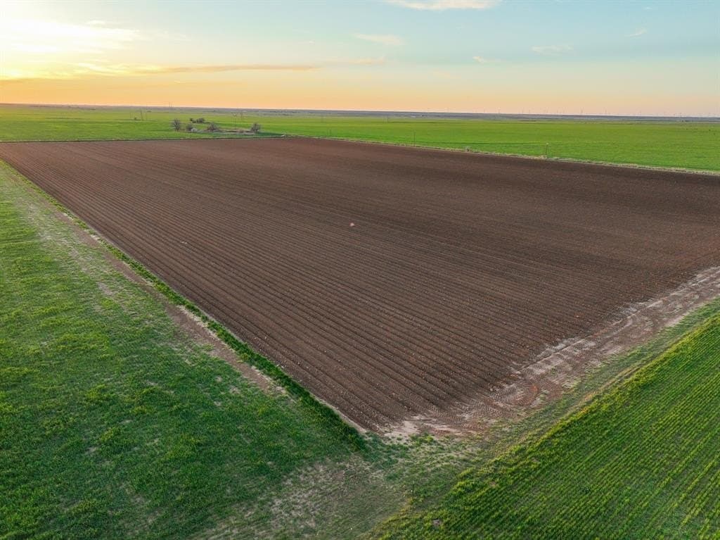 159 acres in Knox County gallery image 2