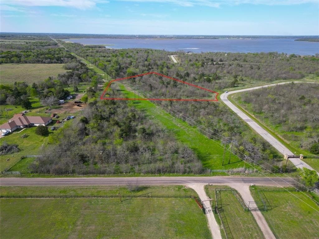 2.63 acres in Kaufman County gallery image 3
