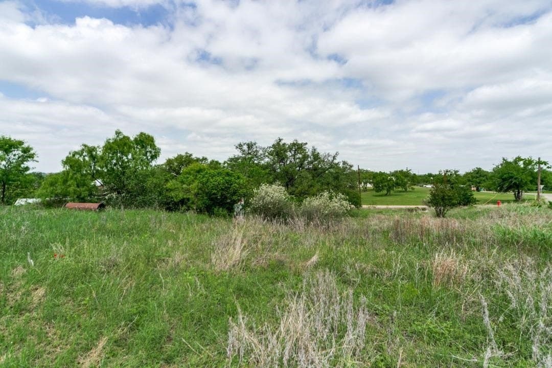 0.32 acres in Llano County gallery image 3