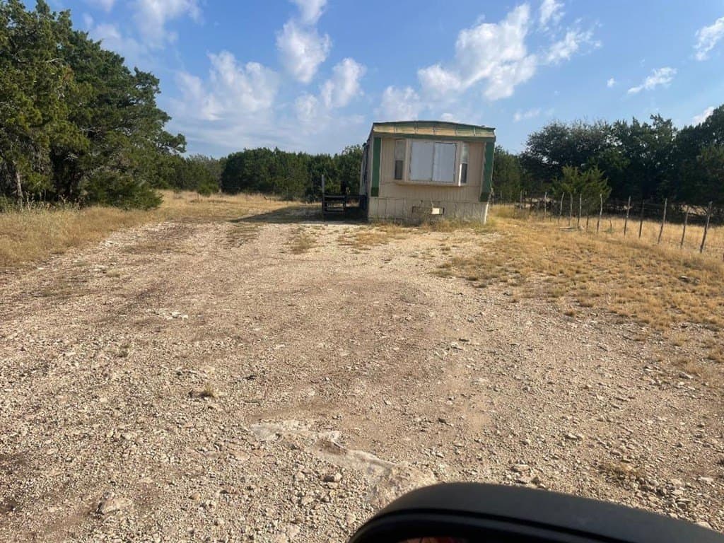 7.42 acres in Real County - photo 20