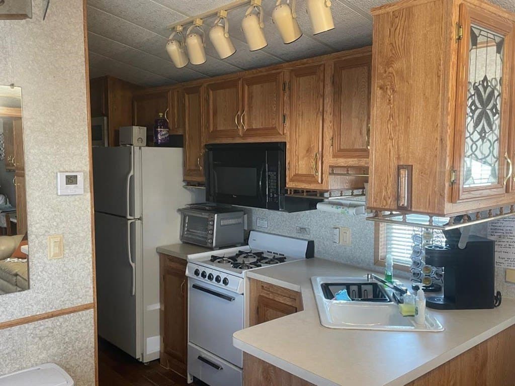 7.42 acres in Real County - photo 26
