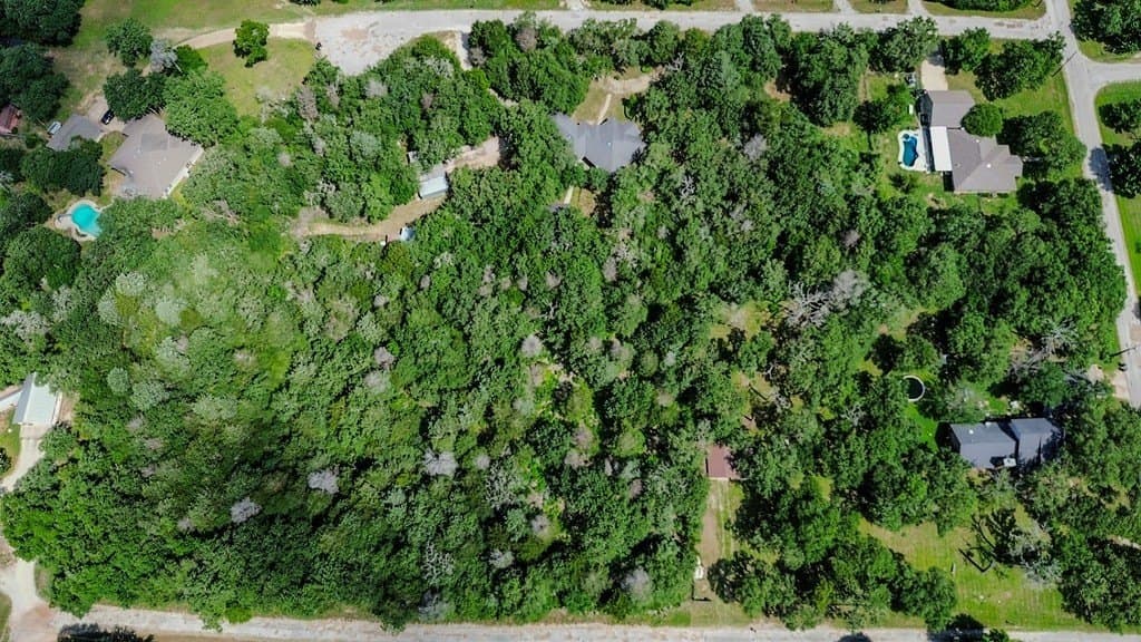 0.76 acres in Lee County - photo 3