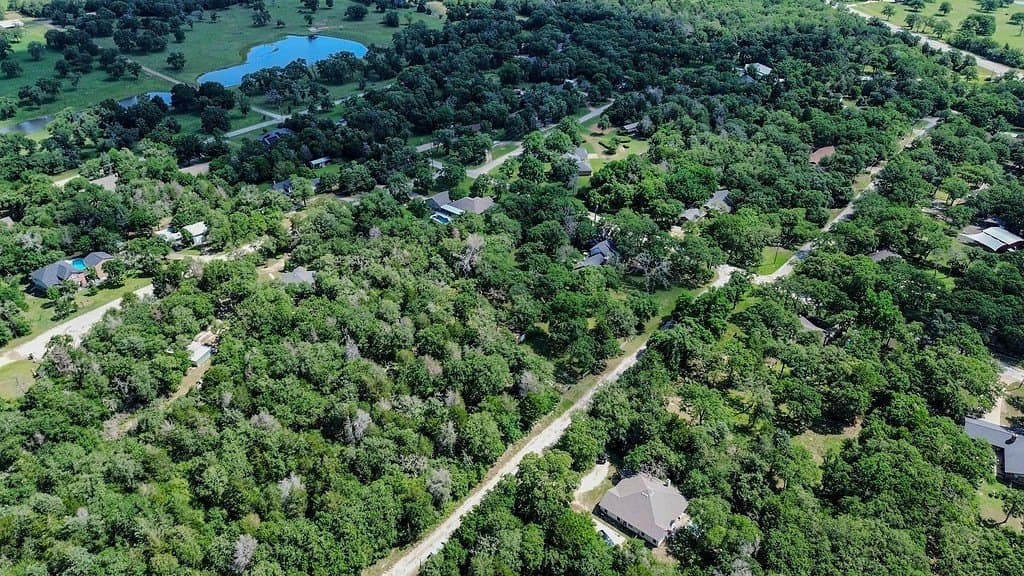 0.76 acres in Lee County - photo 6