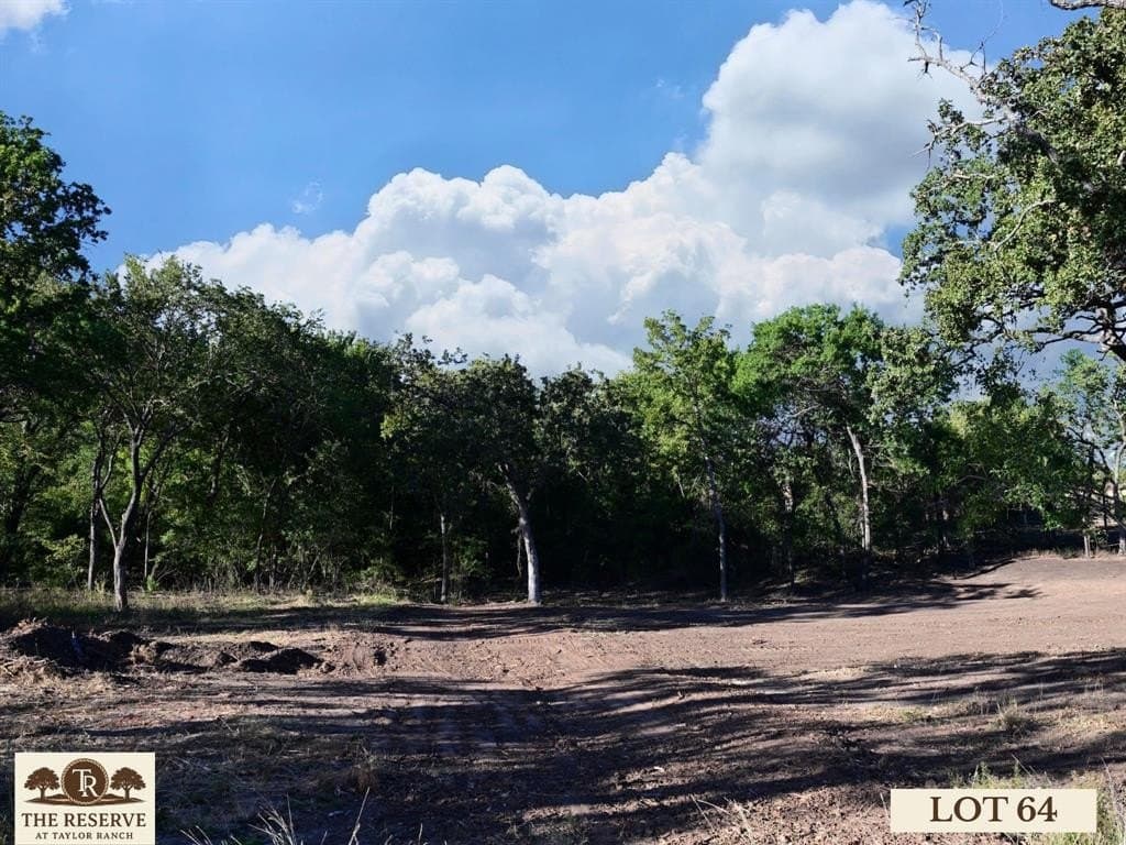 1.98 acres in Parker County gallery image 3