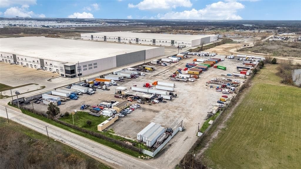 10 acres in Dallas County gallery image 2