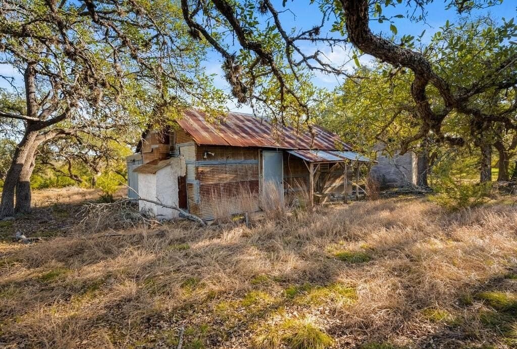 3,235 acres in Hays County - photo 31