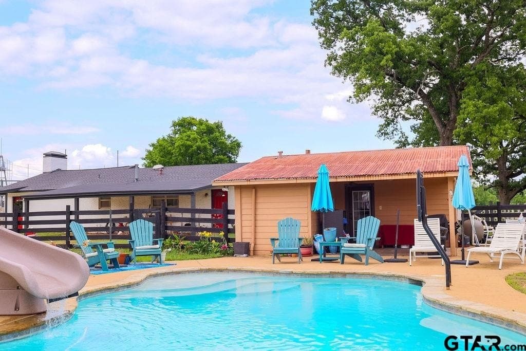 10.6 acres in Smith County featured view