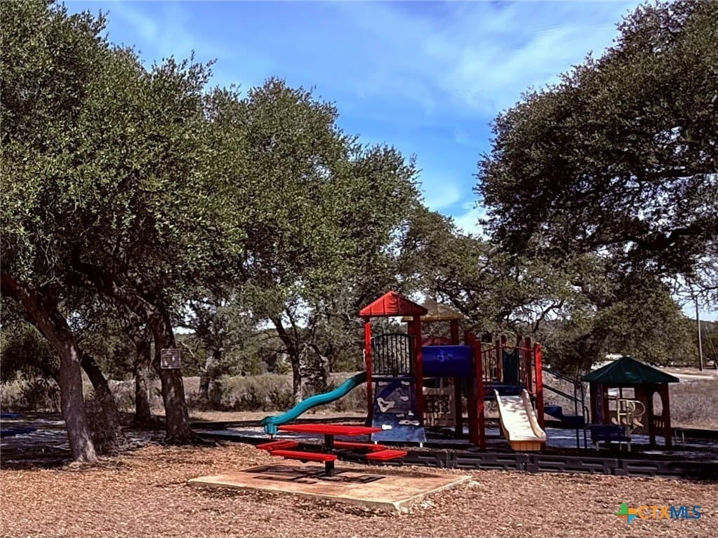 1.2 acres in Comal County - photo 8
