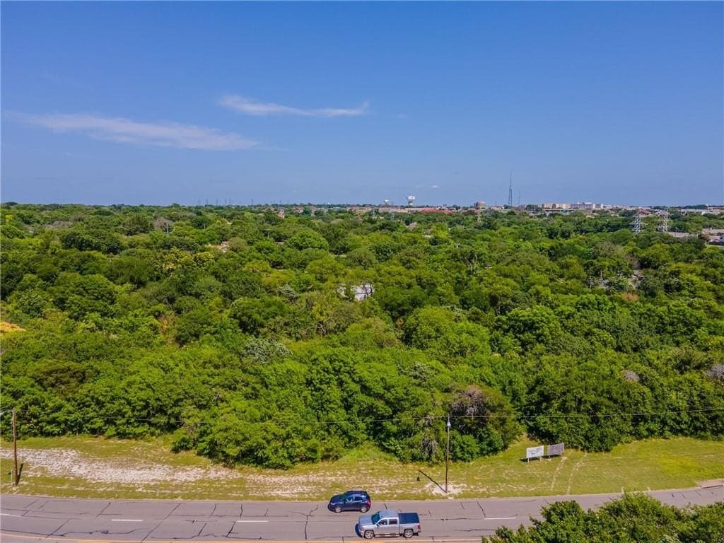 4.6 acres in McLennan County gallery image 3