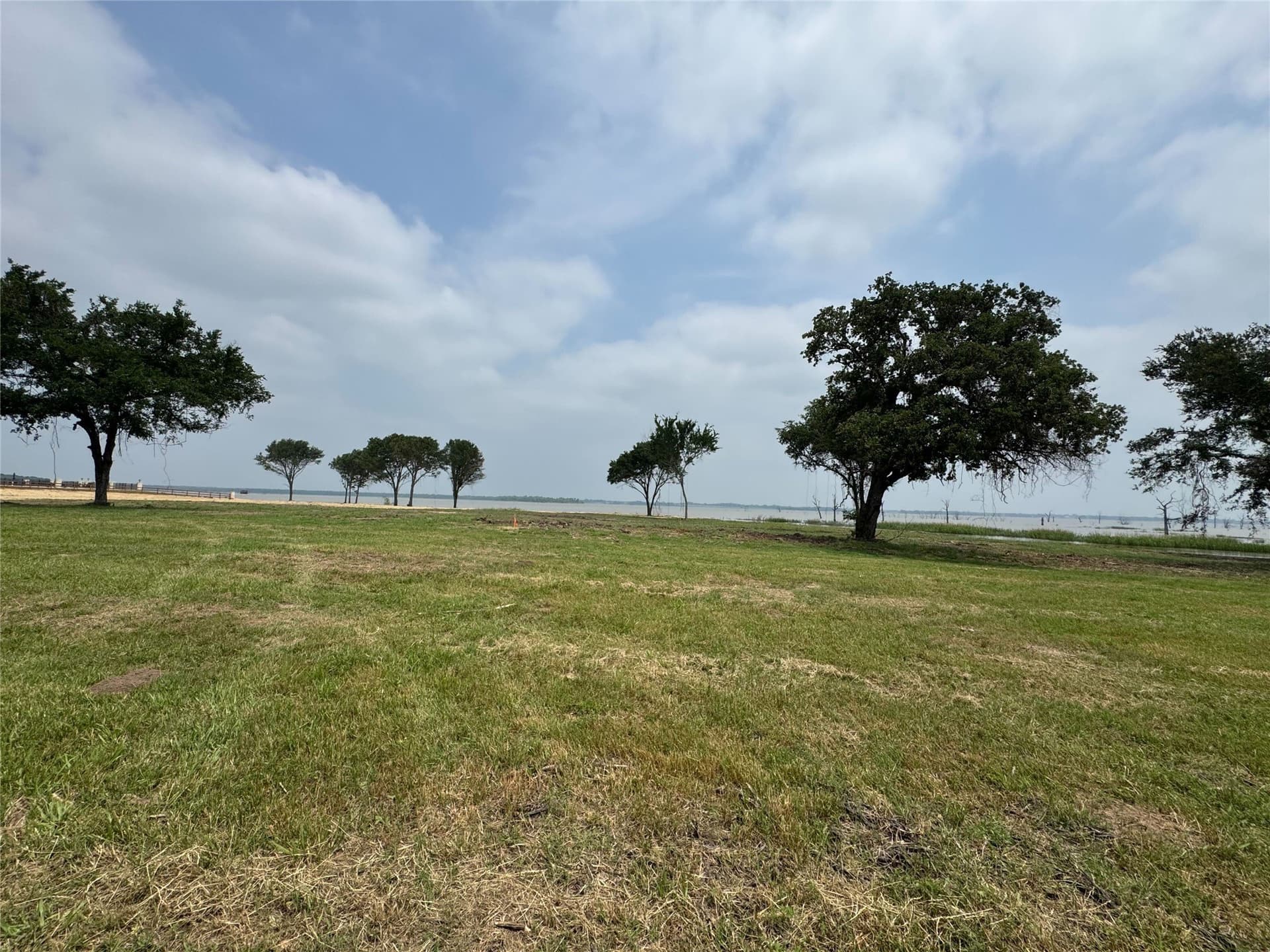 2.64 acres in Navarro County gallery image 4