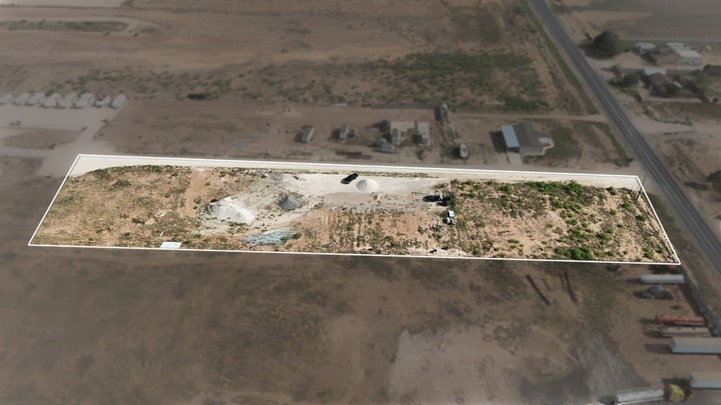 2.6 acres in Midland County gallery image 3