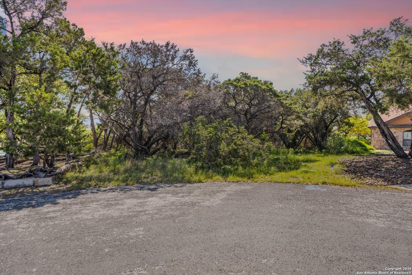 1.04 acres in Bexar County gallery image 4