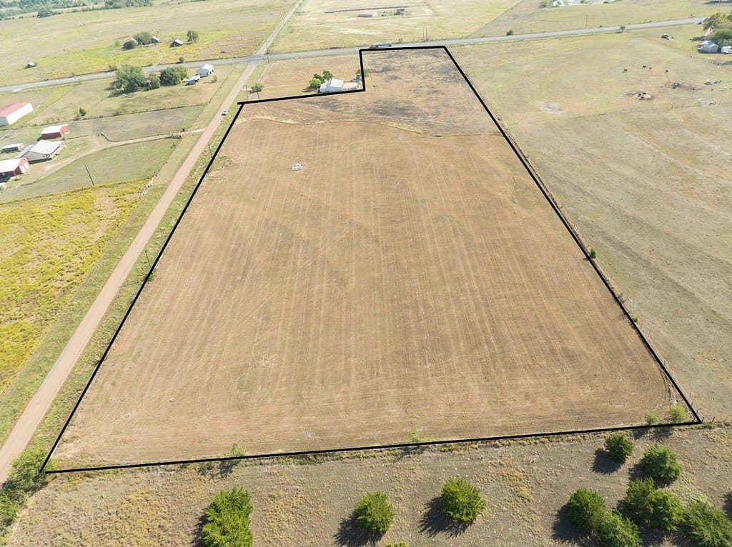 10.17 acres in Fayette County gallery image 4