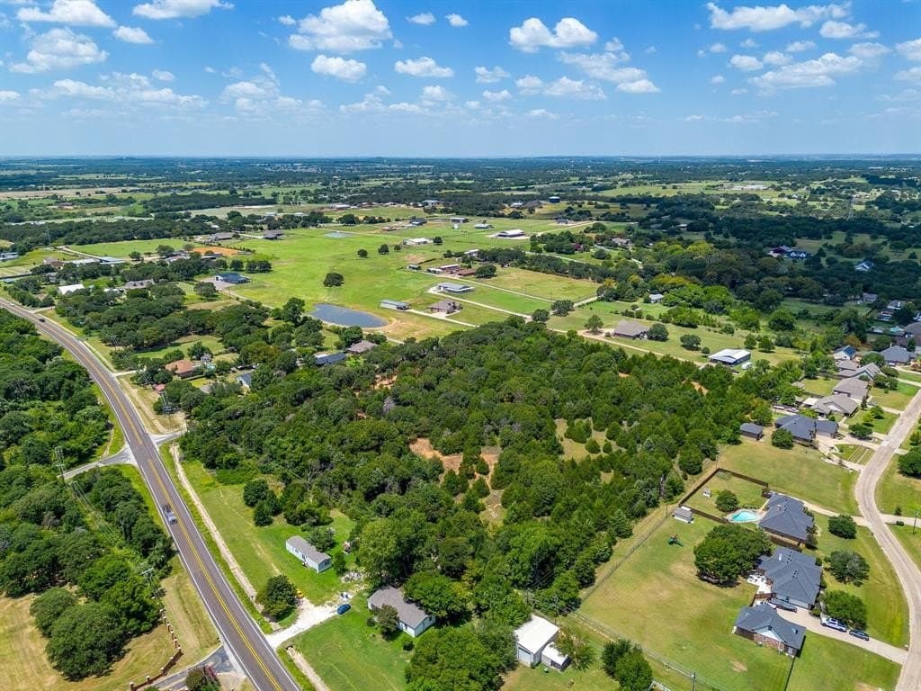 2.38 acres in Johnson County gallery image 4