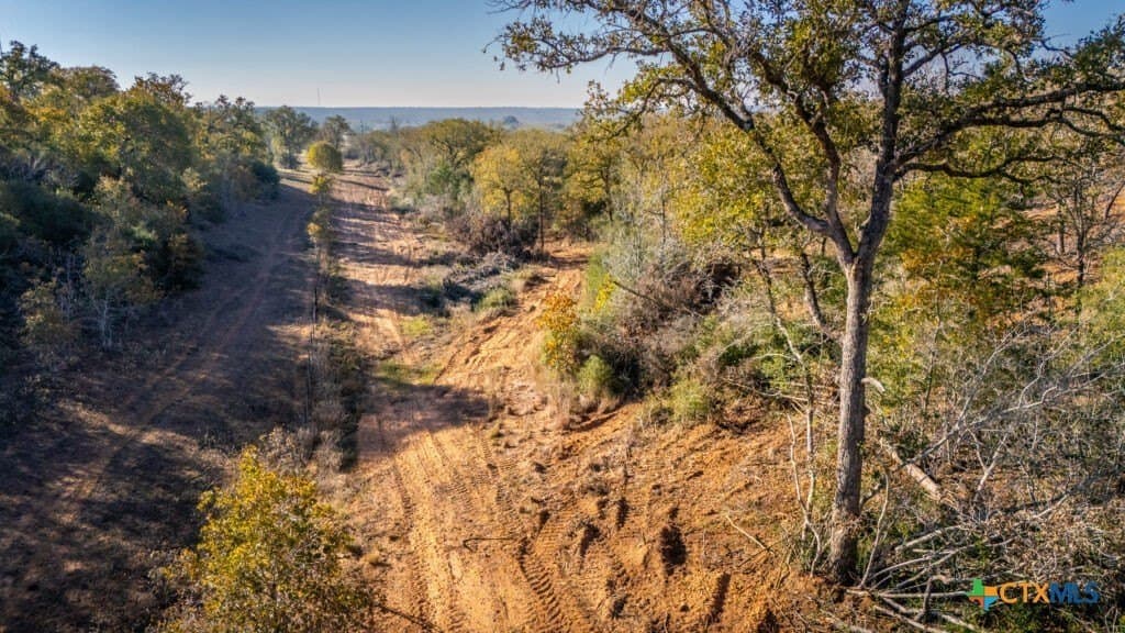 42.59 acres in Gonzales County - photo 20