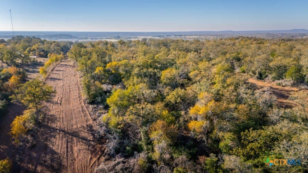 42.59 acres in Gonzales County - photo 17