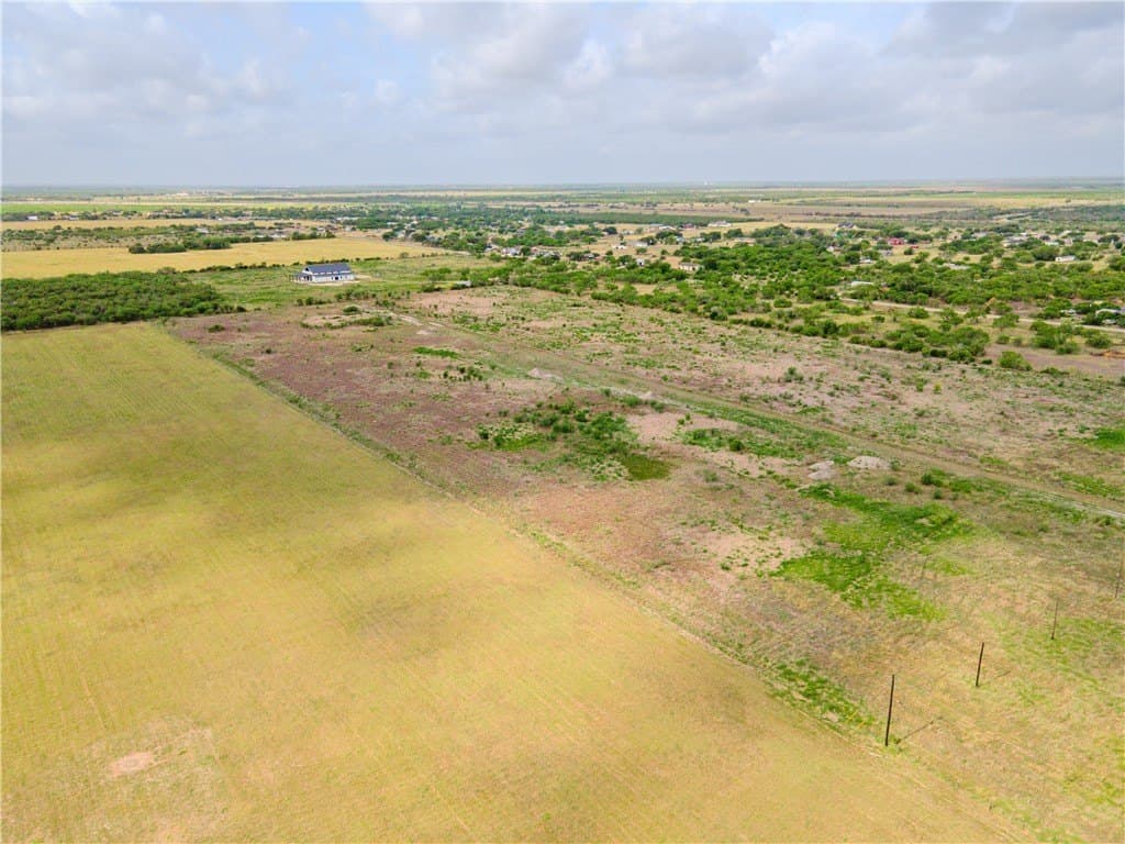 10.04 acres in San Patricio County