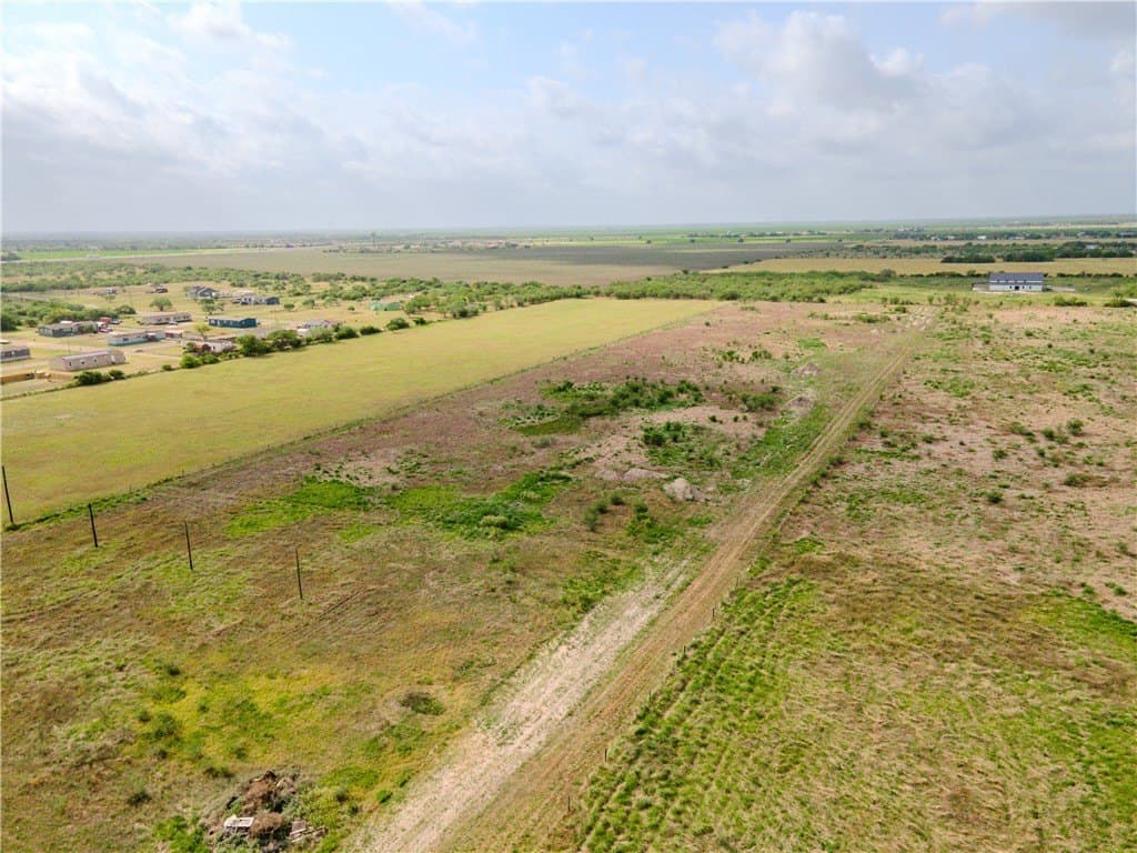 10.04 acres in San Patricio County gallery image 3