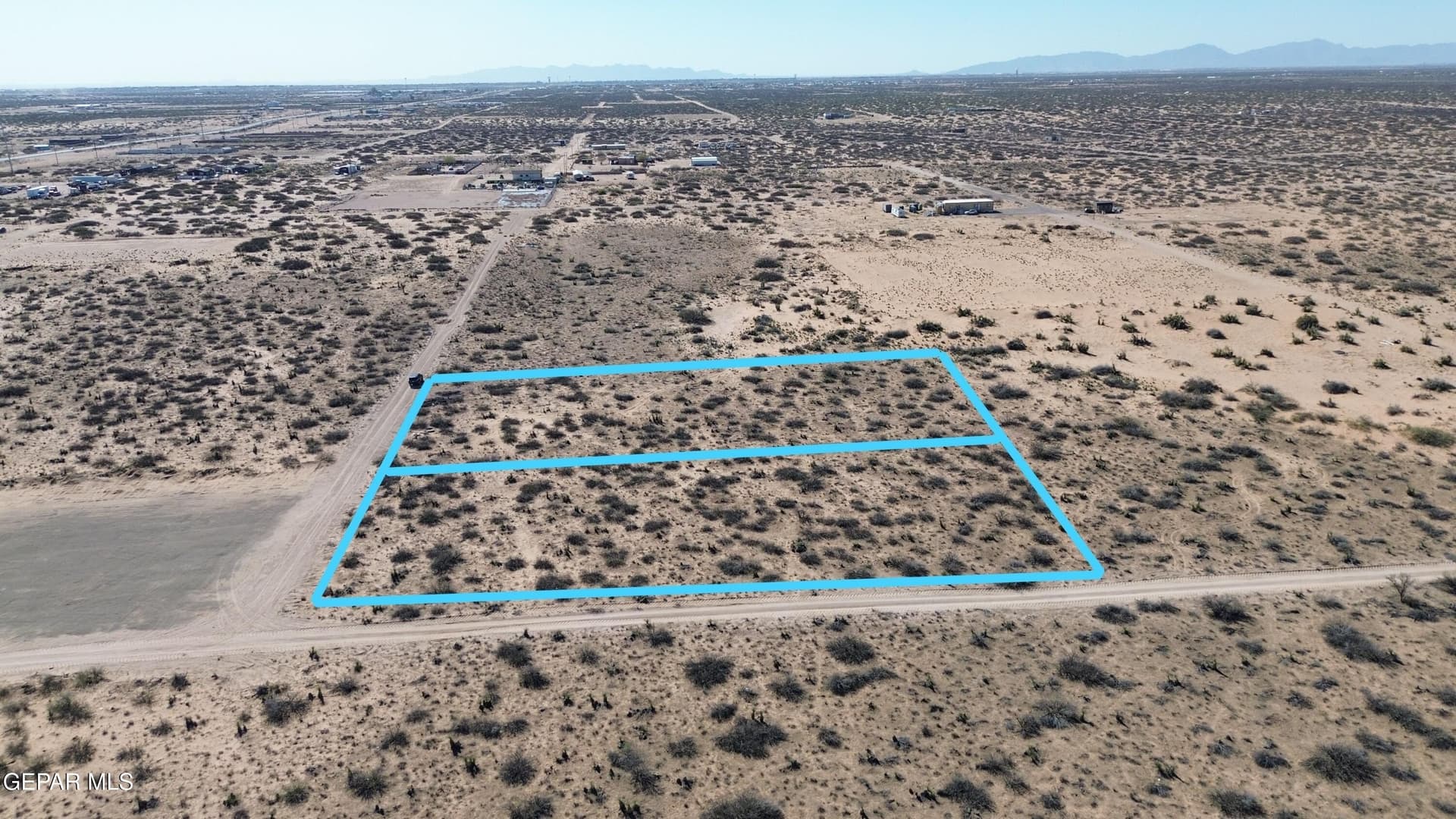 1.73 acres in El Paso County gallery image 3