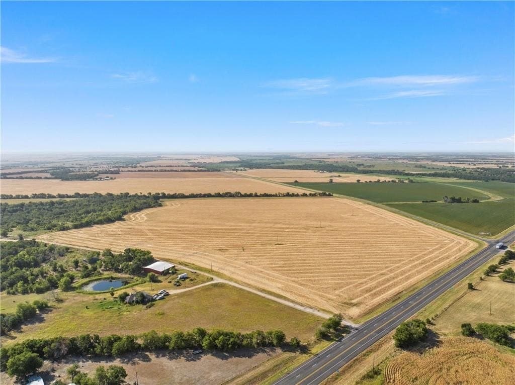 20 acres in Falls County gallery image 3