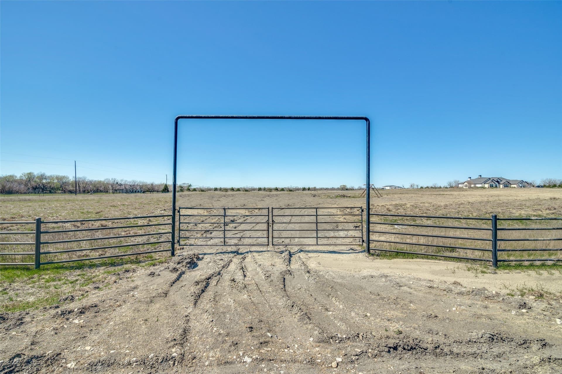 14.99 acres in Rockwall County - photo 4