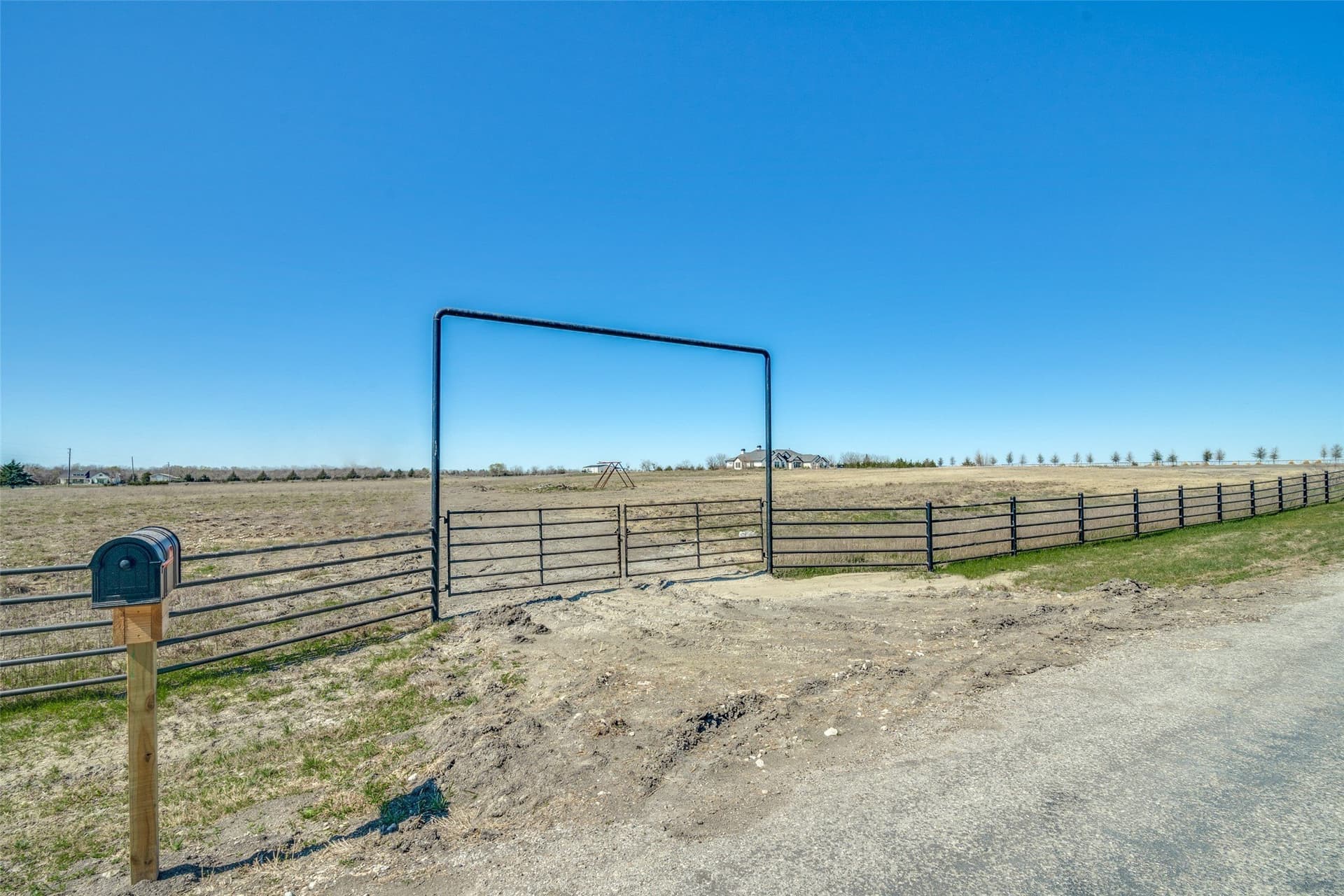 14.99 acres in Rockwall County - photo 5